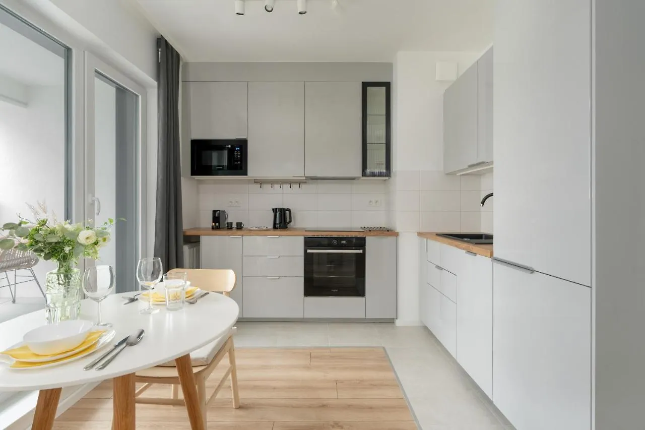 Baranczaka Cozy Studio With Parking In Poznan By Noclegi Renters